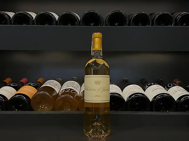 Sauternes, Chateau dYquem, 2016 - Bordeaux