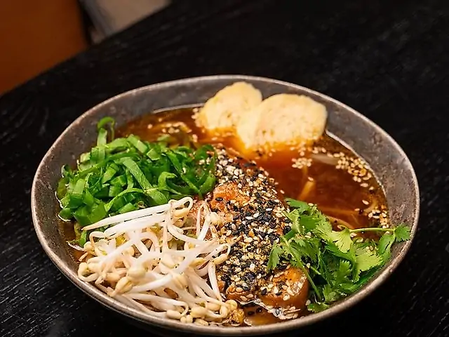 Місо-рамен зі свининою