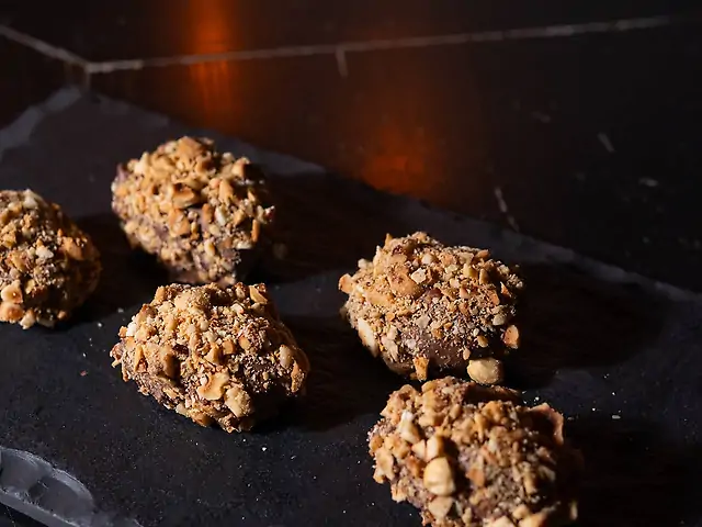 Цукерка фінік & фундук