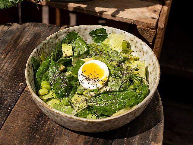 SSUR X ROASTERY: Дуууже хелсі салат