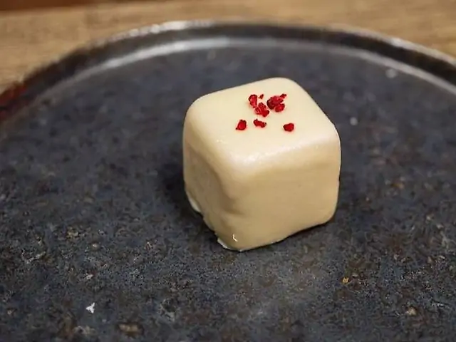 Сирок фіалка-малина