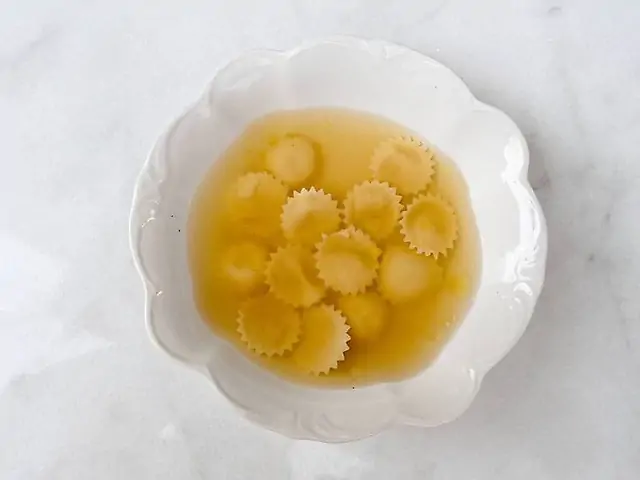 Курячий бульйон з джірасолле