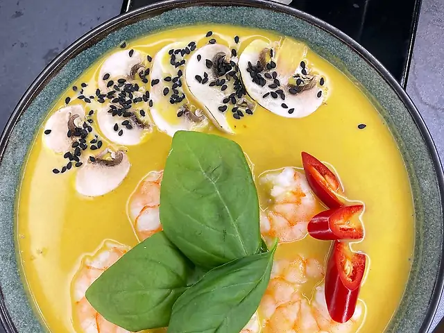 Карі Суп з морепродуктами