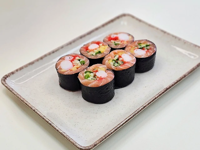 Lyolya roll