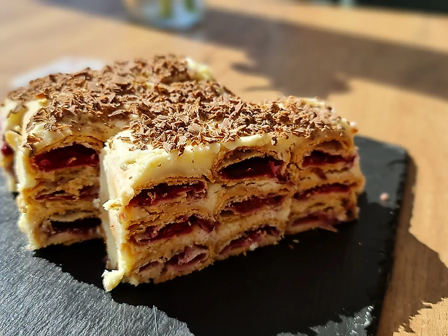 Вишня маскарпоне