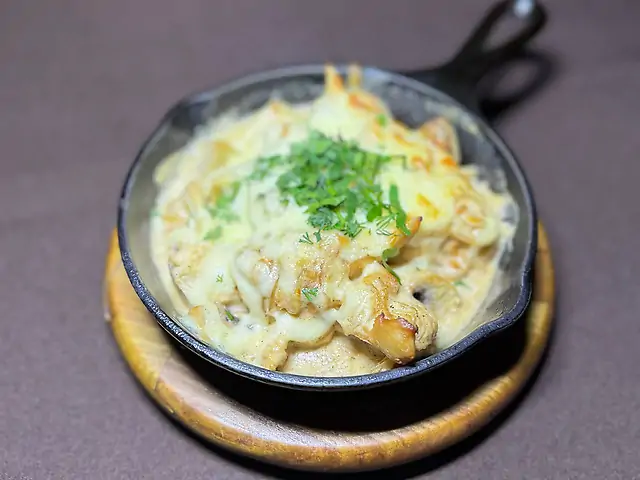 Кавкасіоні