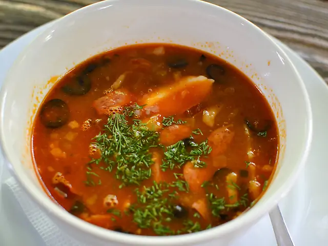 Солянка сборная мясная