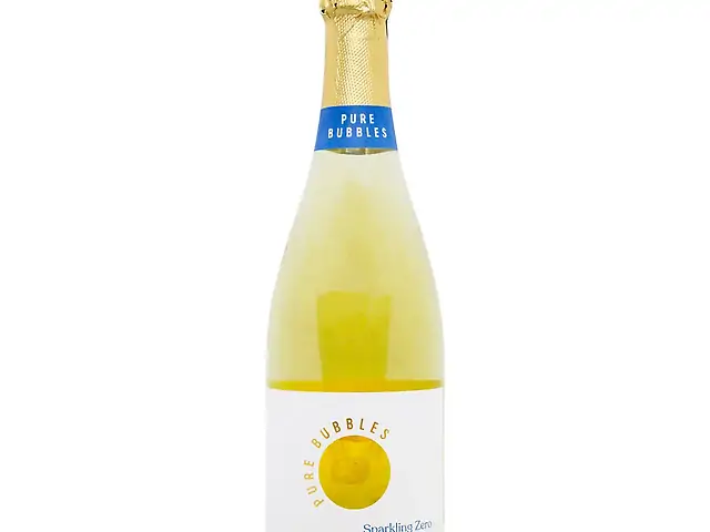 Вино безалкогольне ігристе біле напівсухе Pure Bubbles sparkling zero/Castell D'Or/ 0.75л, 0.0%