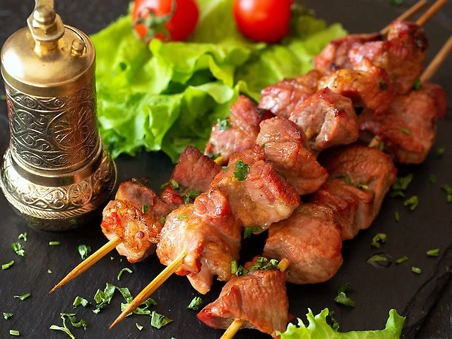 Шашлик курячий з мангалу