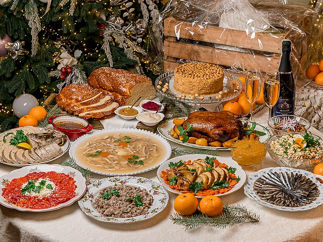 НОВОРІЧНА СКРИНЬКА