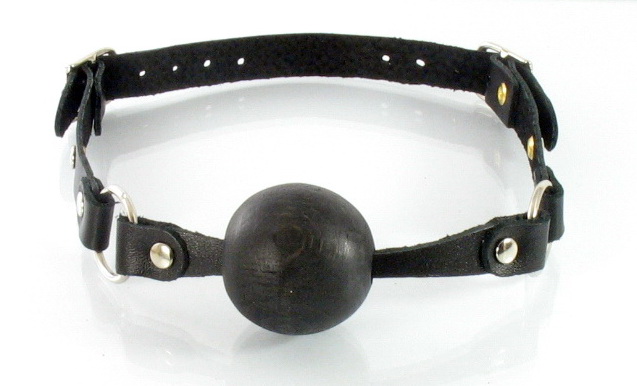 Дерев'яний кляп з шкіряним ремінцем K-1